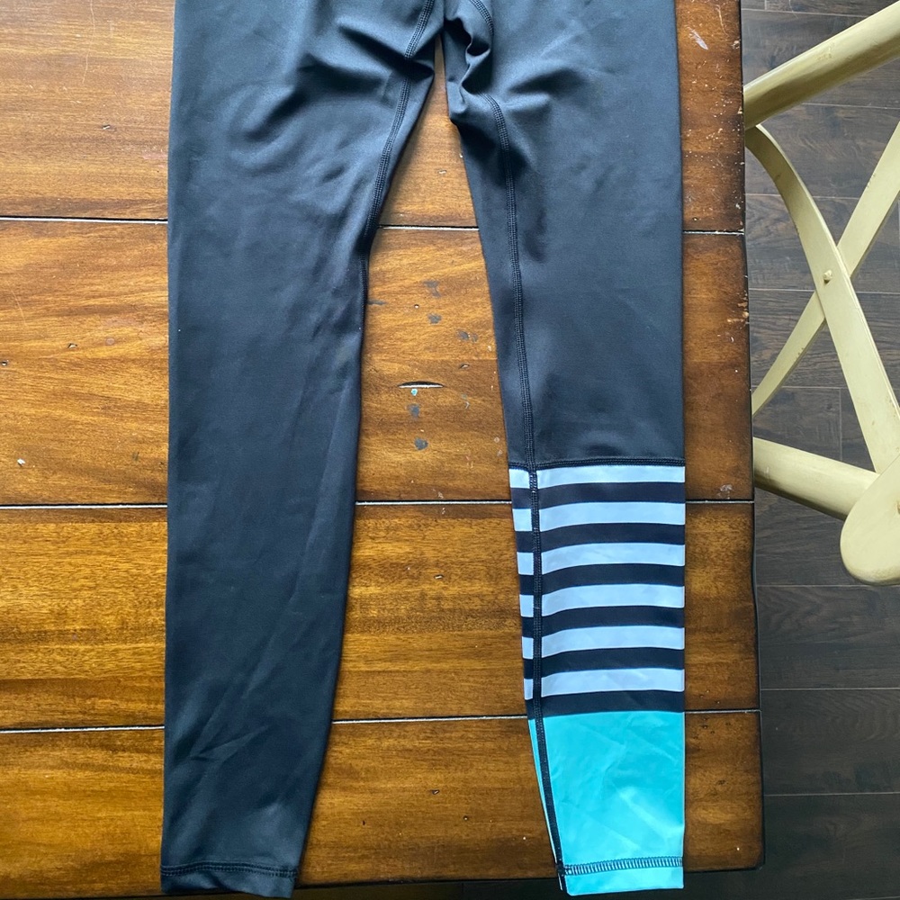 Zyia Women’s Small Leggings. Worn Once.